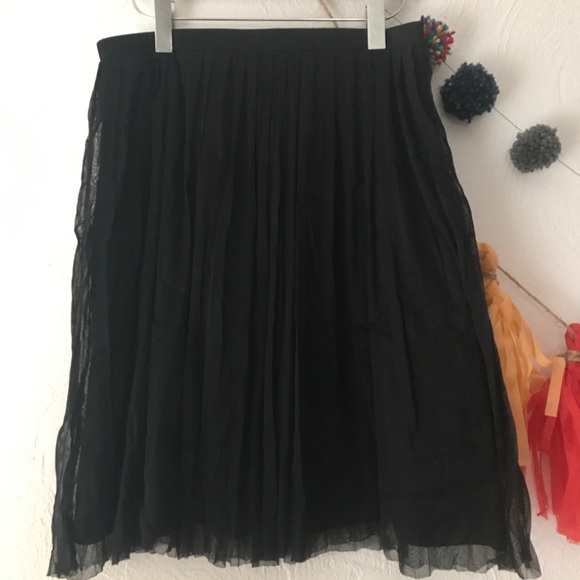 Black pleated skirt with sheer overlay M - Picture 1 of 5